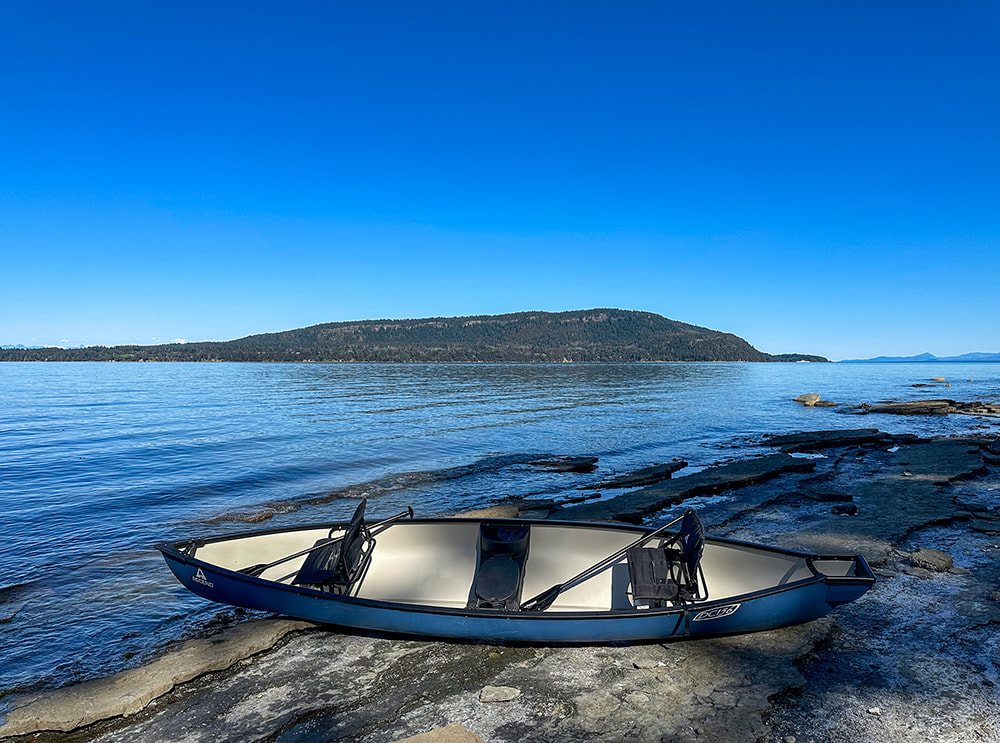 The Ascend DC156 Canoe