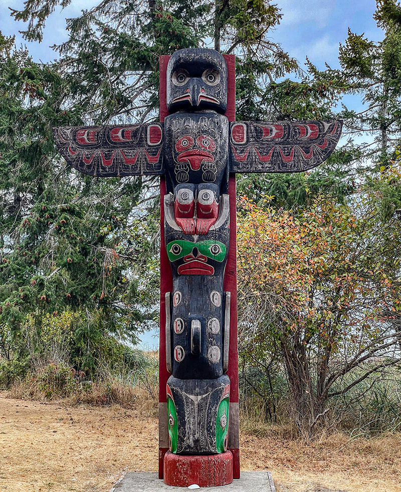 Totem Pole errected by the Pentlatch People in 2018, at the entrance to Fillongley Park